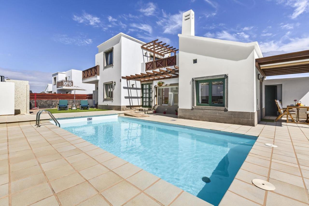 Siesta Suites Lanzarote ไยซา ภายนอก รูปภาพ