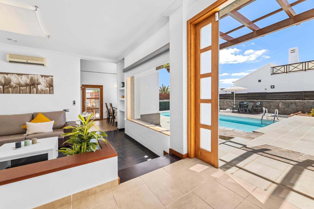 Siesta Suites Lanzarote ไยซา ภายนอก รูปภาพ